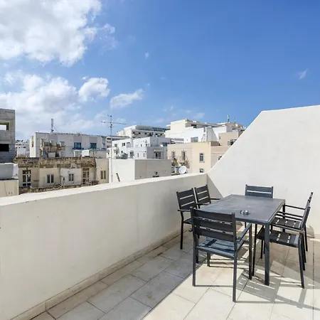 Διαμέρισμα Bbq Area, 2br Penthouse With Large Spaces & Wifi By 360 Estates Gzira