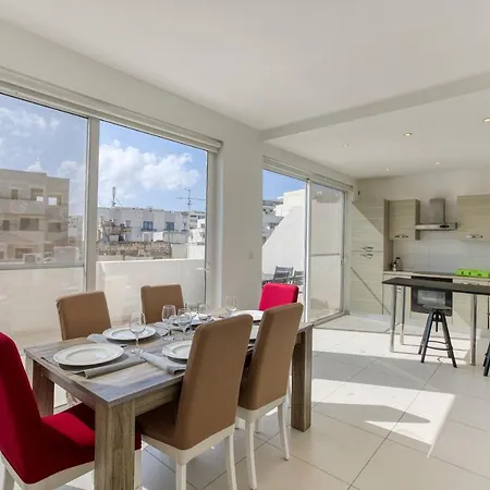 Apartment Bbq Area, 2br Penthouse With Large Spaces & Wifi By 360 Estates
