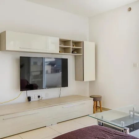 Bbq Area, 2br Penthouse With Large Spaces & Wifi By 360 Estates Apartment Gzira